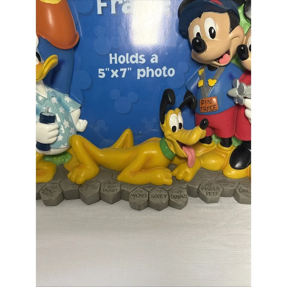 Disney Theme Park Authentic Original Mickey Mouse Friends Vacation Photo Frame